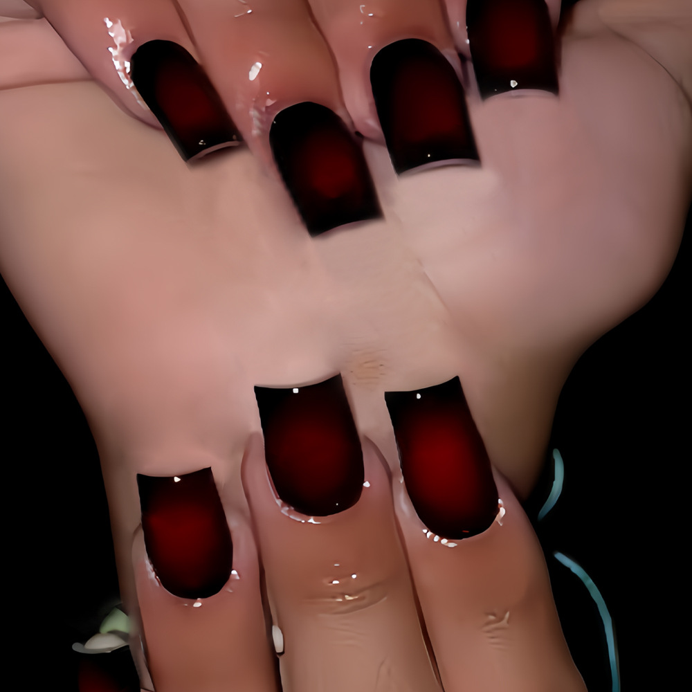 女性用ショートスクエアフェイクネイル、グラデーションブラック - Nail Art Red のレビューと価格